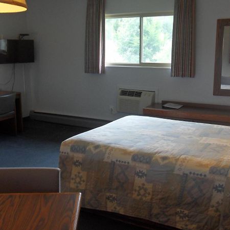 Swan Inn Motel Comstock Park ภายนอก รูปภาพ